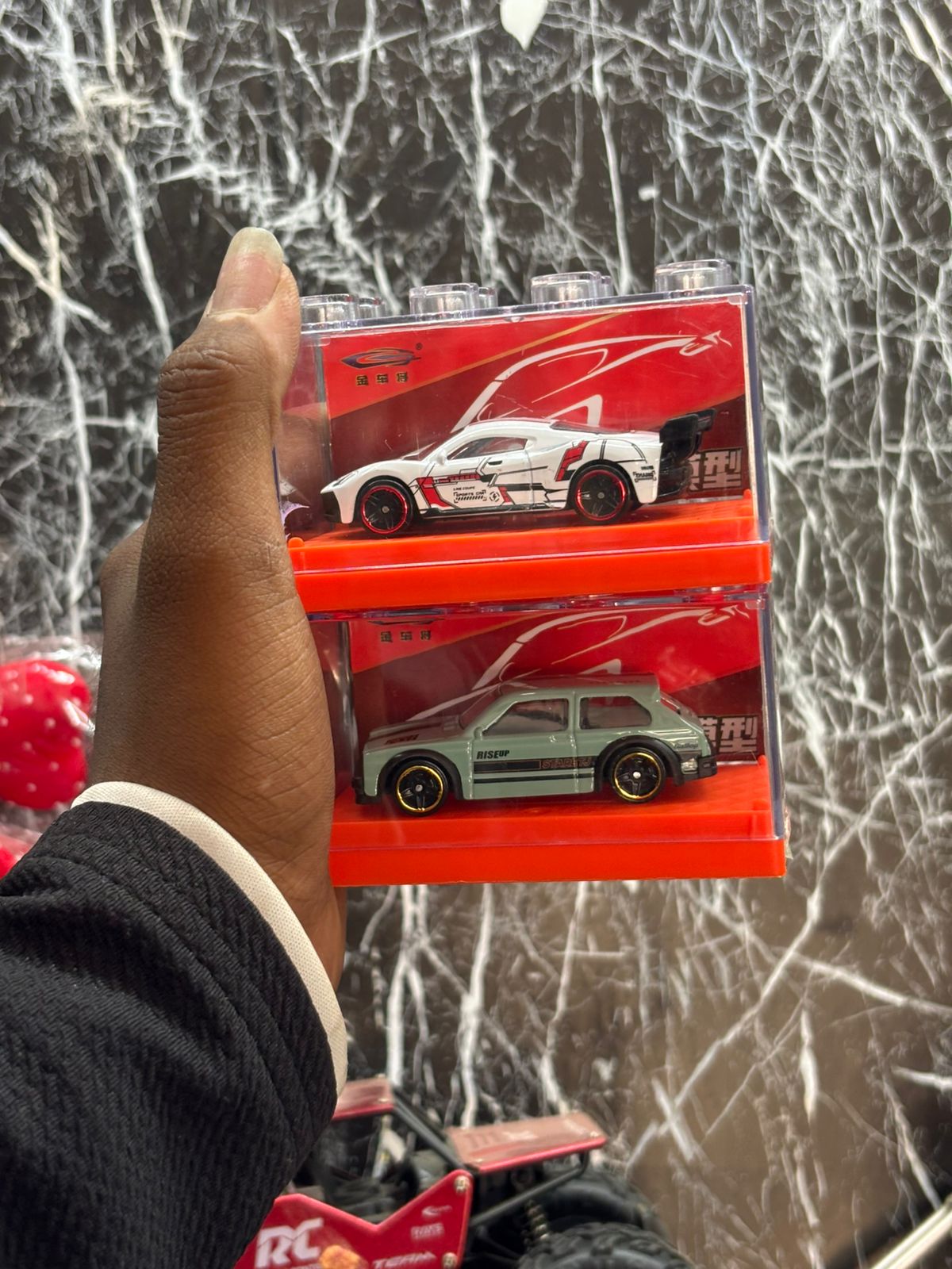 DIECAST